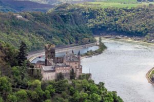 Katz Castle perched above the Rhine bend