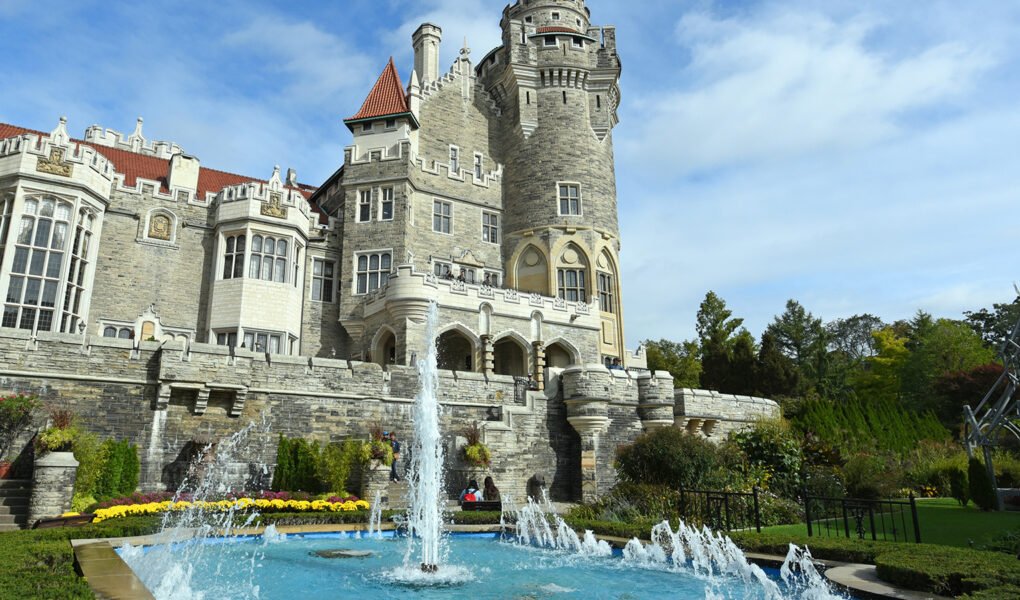 Casa Loma exterior with fountain and tower