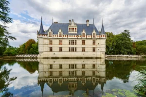 Azay‑le‑Rideau castle reflected in calm moat